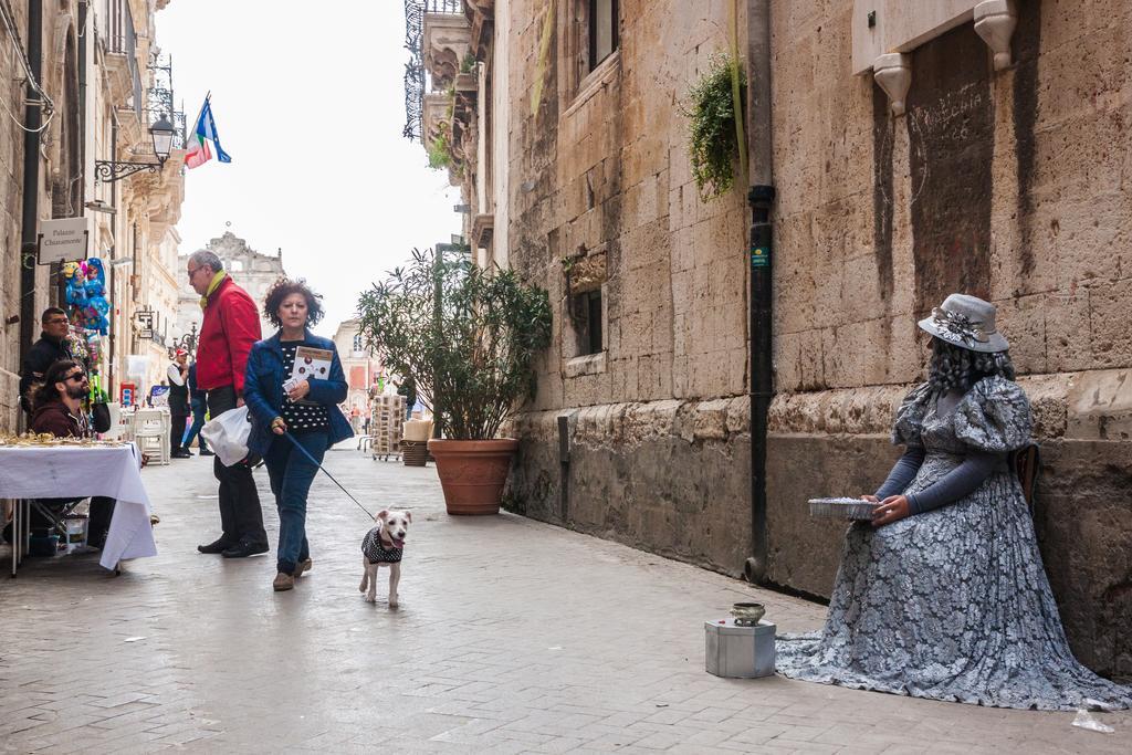 Appartamenti Di Charme Ortigia Marilini Dulini Syrakus Exterior foto