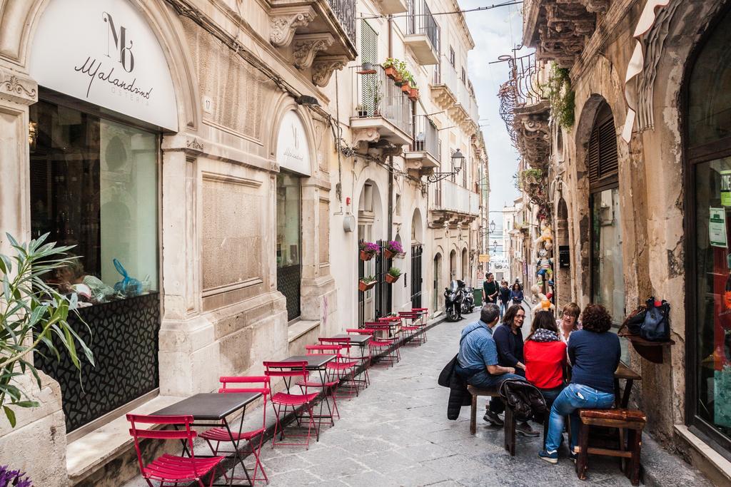 Appartamenti Di Charme Ortigia Marilini Dulini Syrakus Exterior foto